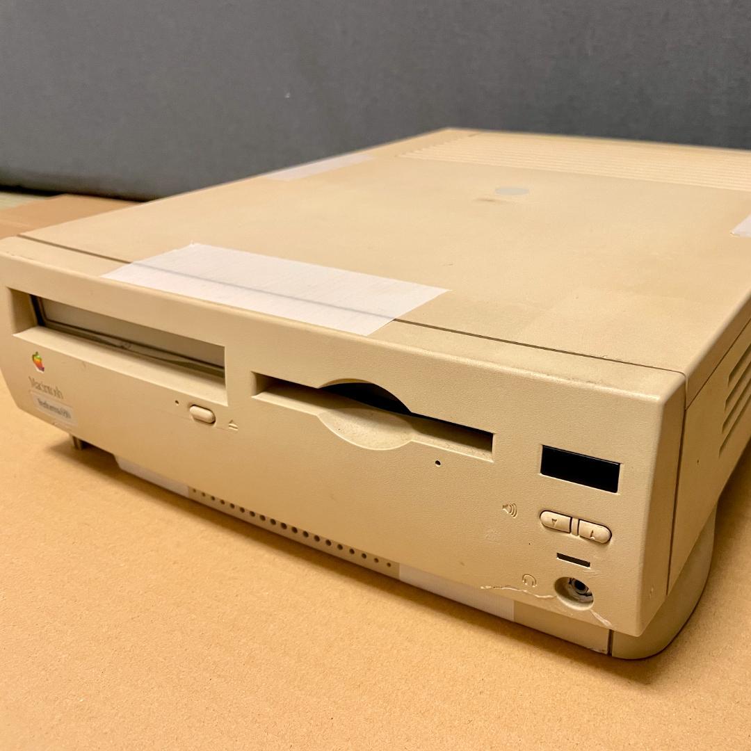 Macintosh Performa 630 1994年製　起動します