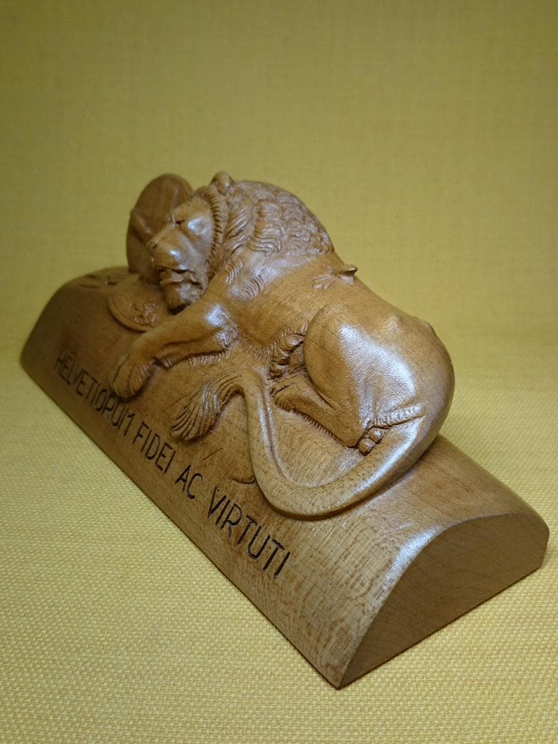 【美品】ライオン　木彫　ヨーロッパ　置物　インテリア　工芸品　美術品　A3371