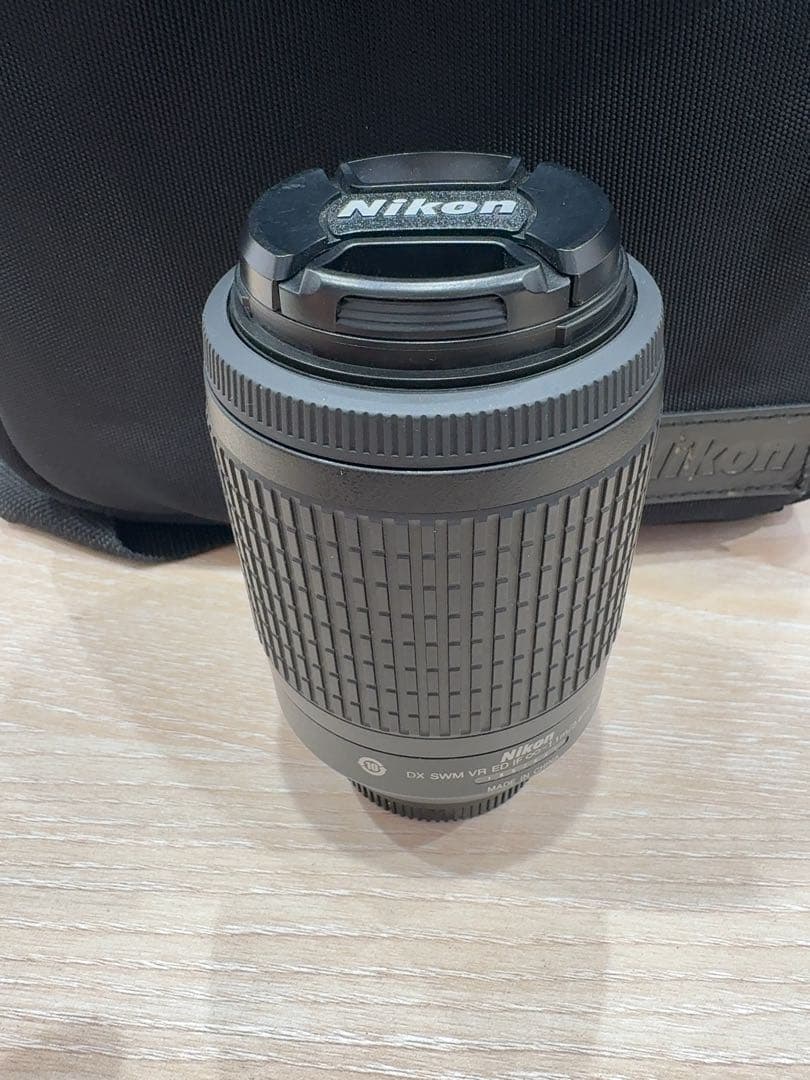 Nikon 一眼レフカメラ ダブルズームセット 標準レンズ＋望遠レンズ+バッグ