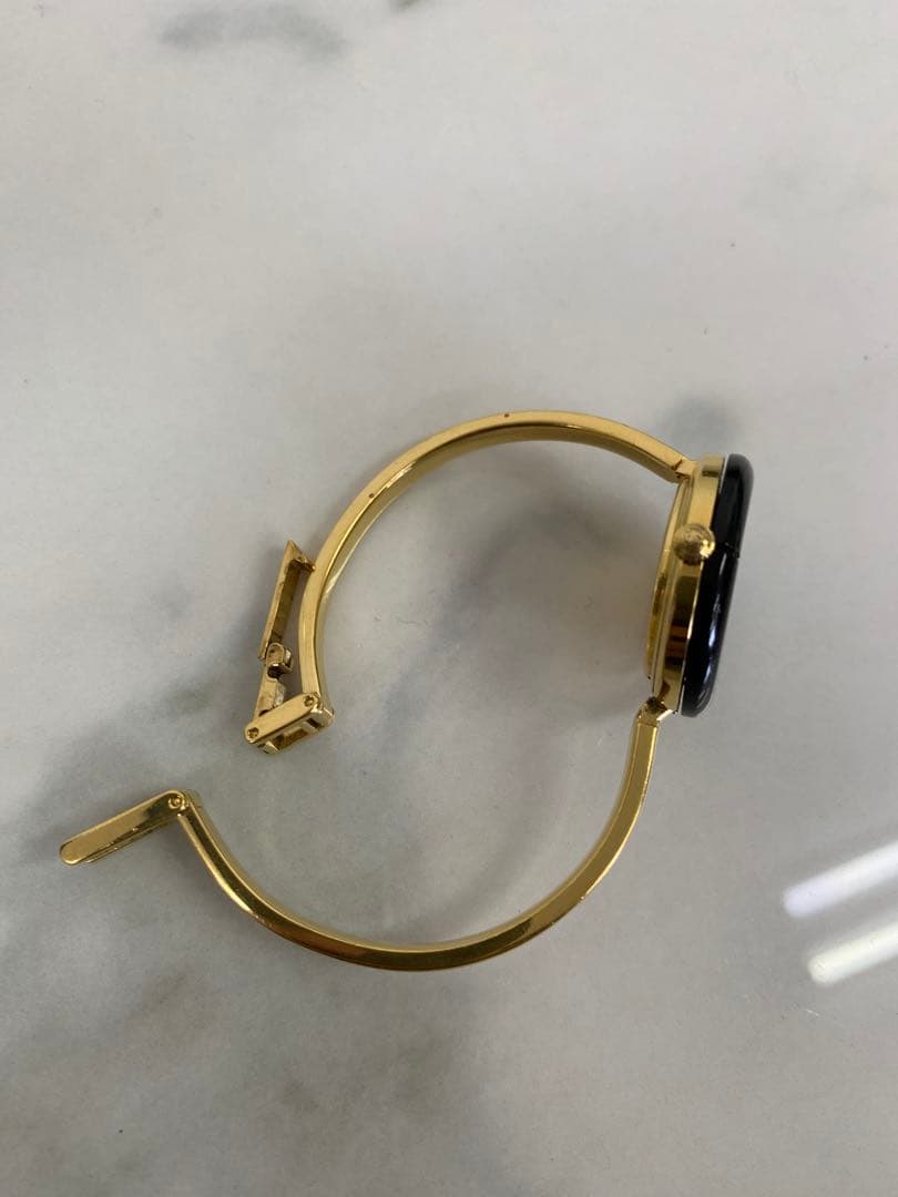 # 【不動】GUCCI グッチ チェンジベゼル ホワイト文字盤 クォーツ 腕時計