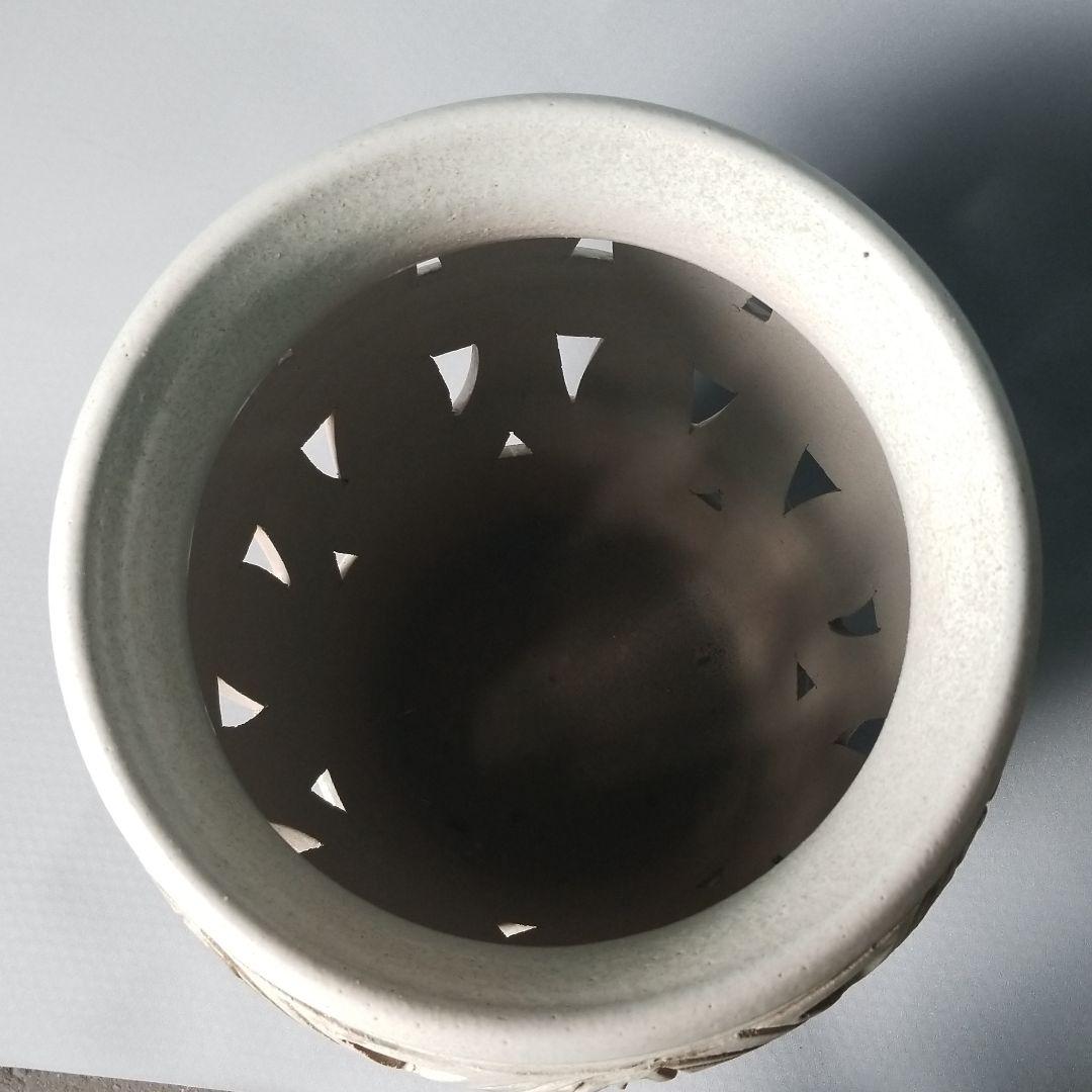 信楽焼傘立て 大容量❗ ツボ型透かし彫り 信楽焼 高さ４６cm