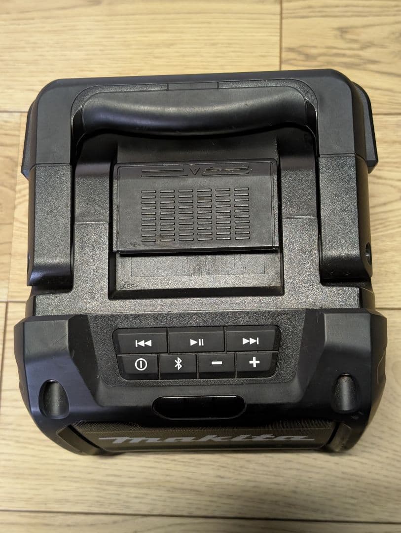 Makita MR200B Bluetoothスピーカー