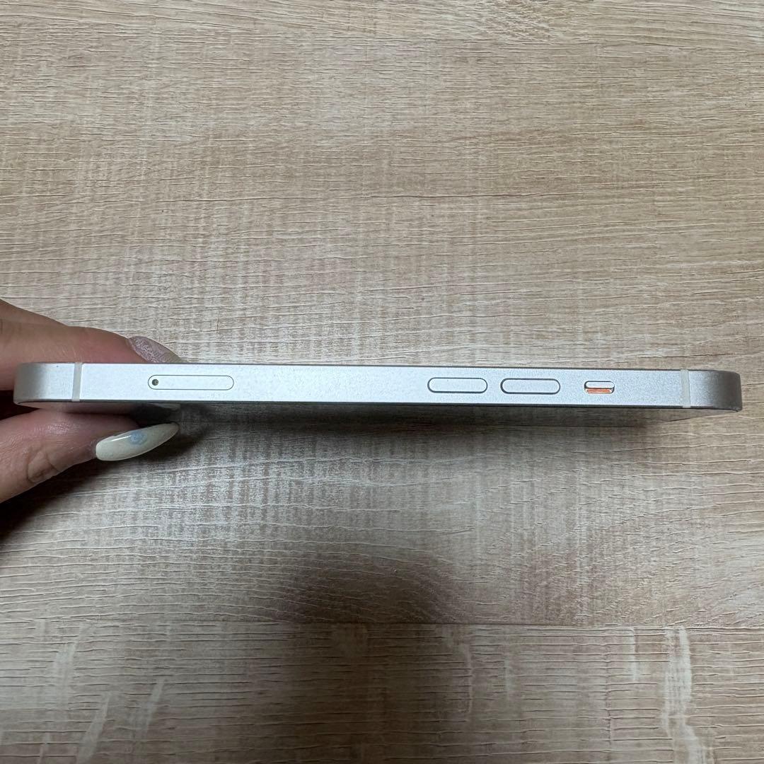 Apple iPhone13 256GB スターライト SIMフリー