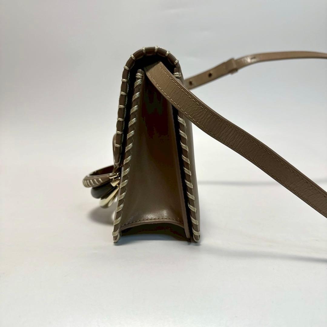 p09【極美品】クロエ　カティ　KATTIE レザー　ステッチショルダーバッグ.