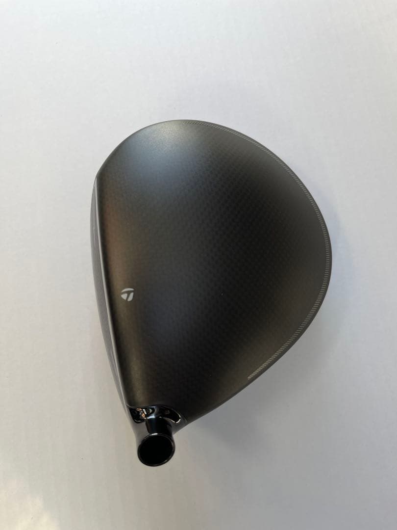 パ*ン様 テーラーメイド　Qi4D　ヘッドのみ　9度　美品　練習場試打のみ