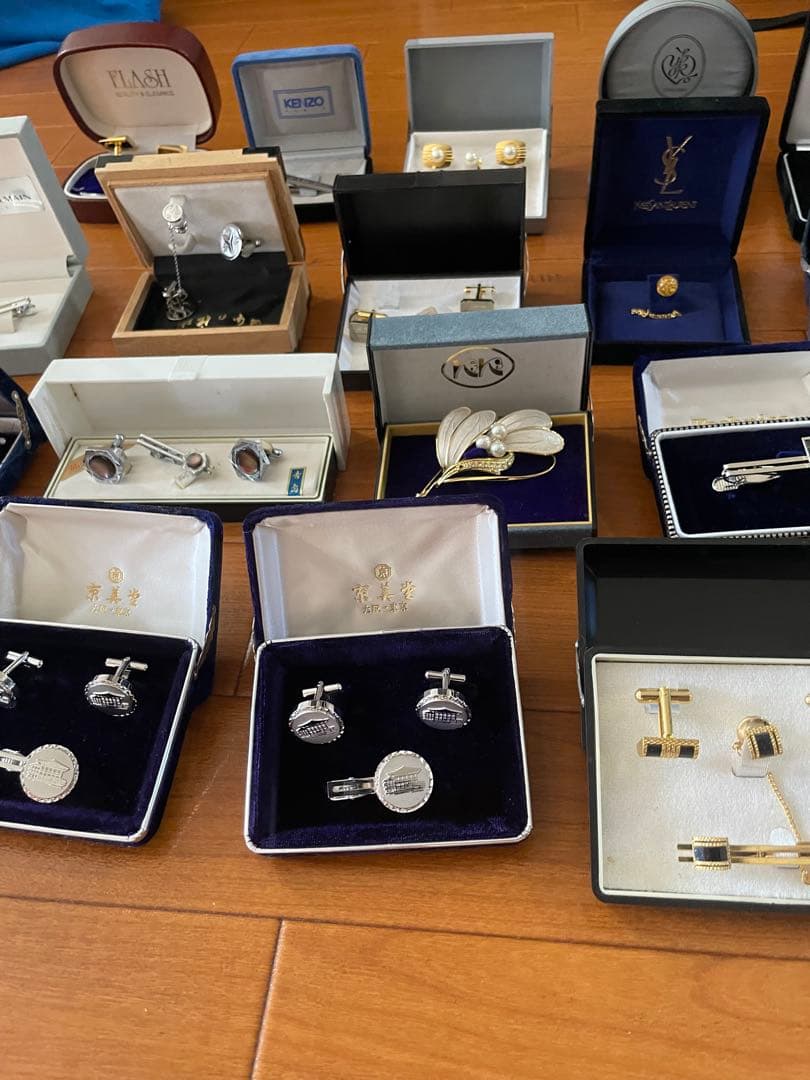 遺品整理　アクセサリー24点