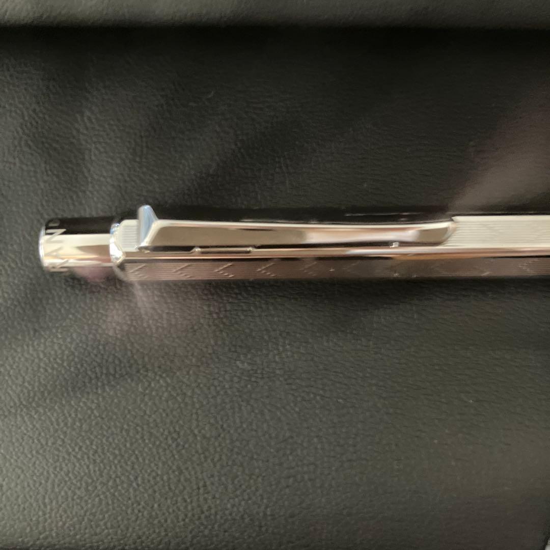 CARAN D'ACHE ボールペン シルバー