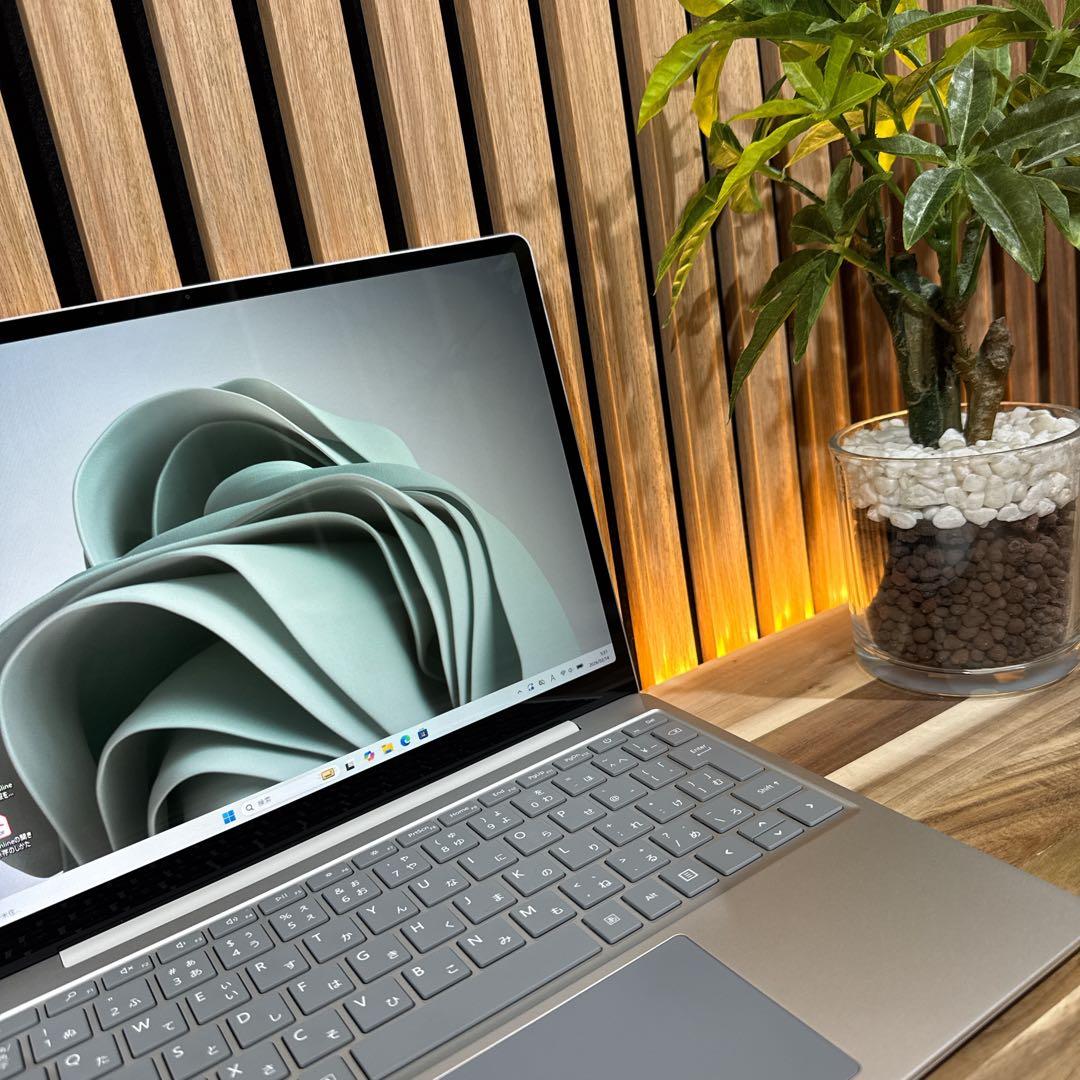 極美品‼️Surface Laptop Go☘プラチナ☘人気ノートパソコン