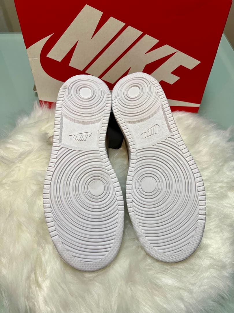 WMNS NIKE EBERNON LOWナイキ エバーノン ロー 23.5㎝