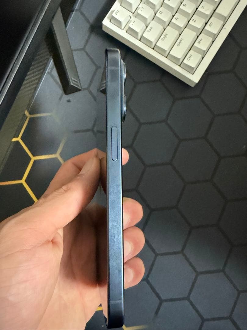 Apple iPhone 15 Pro グラファイト