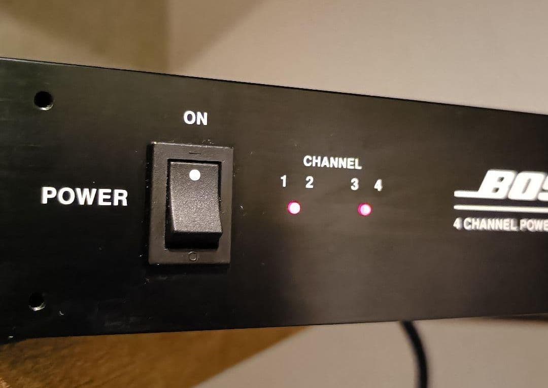 BOSE ラック式4チャンネルパワーアンプ 1200 VI