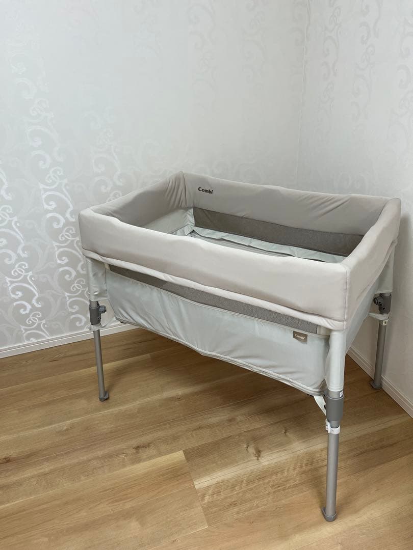 コンビ　Combi ベビー　ベッド　すくすや　トモネル　折りたたみ　高さ2段階