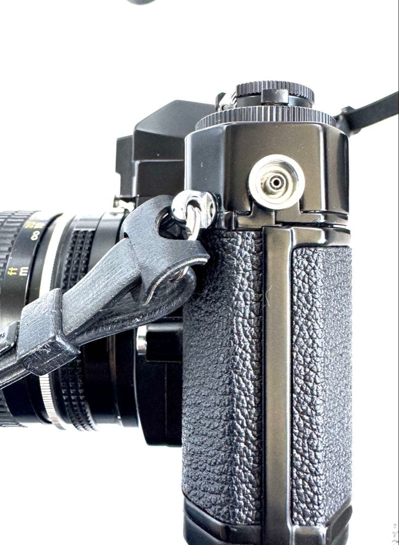 ニコンNikomat ELブラックフィルムカメラ