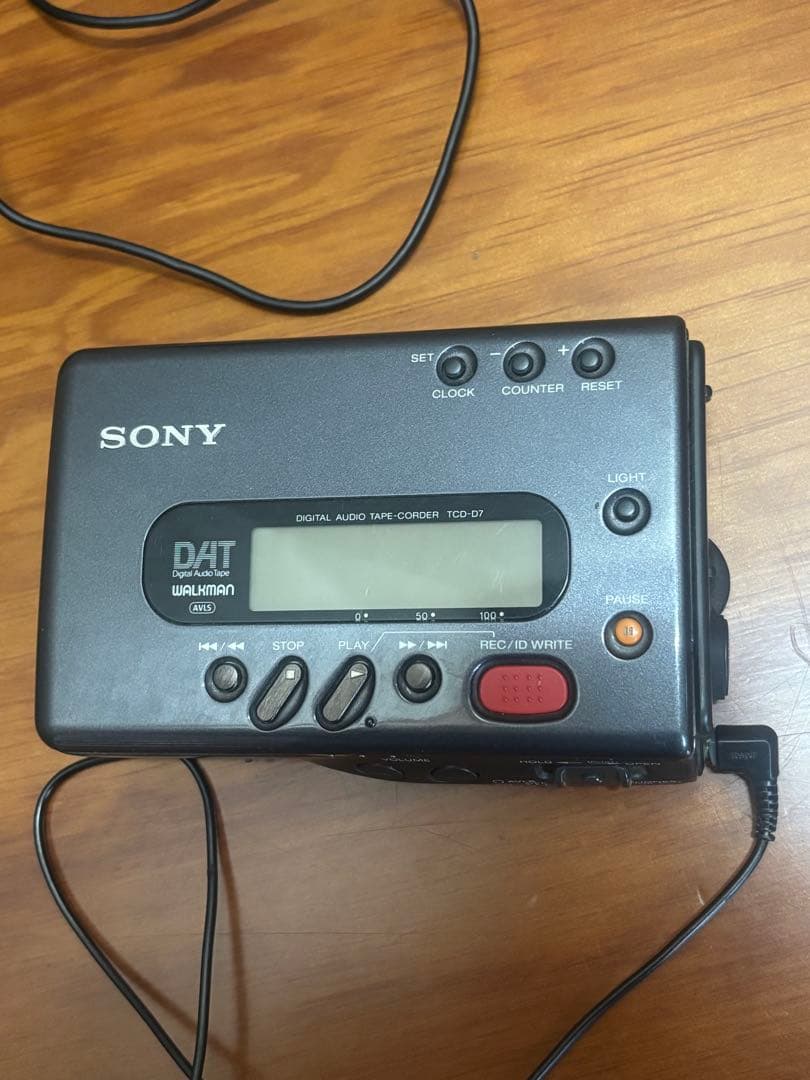 SONY DATウォークマン 　2点ジャンク品