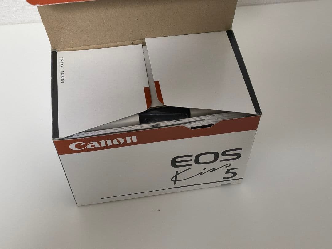 新品 Canon EOS kiss 5・レンズ2本 他 当時のセット品