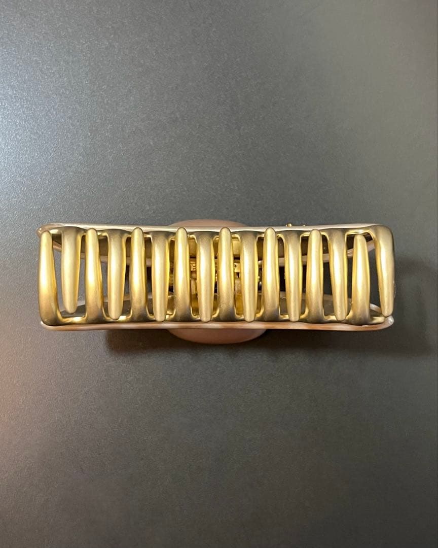 【ゆっこ】acca ヘアクリップ パールベージュ