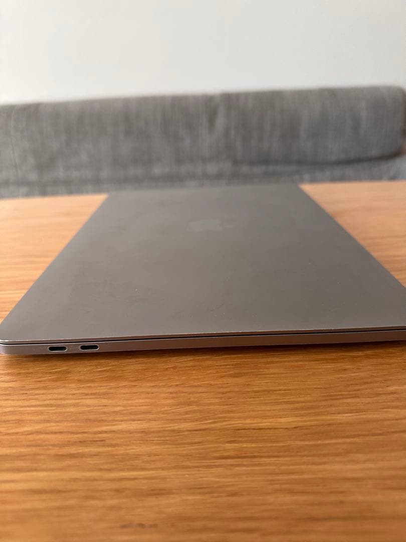 MacBook本体 MacBookPro (13-inch, 2020)