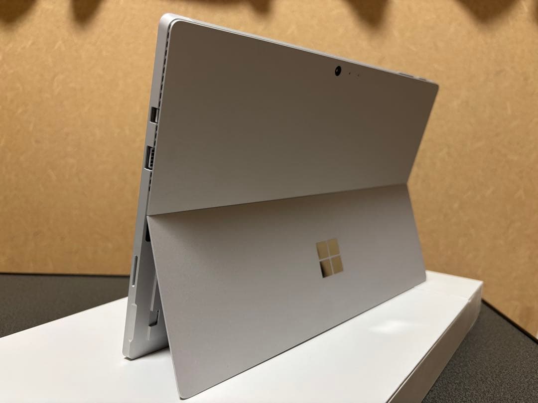 【最値下げ】Microsoft surface Pro 4