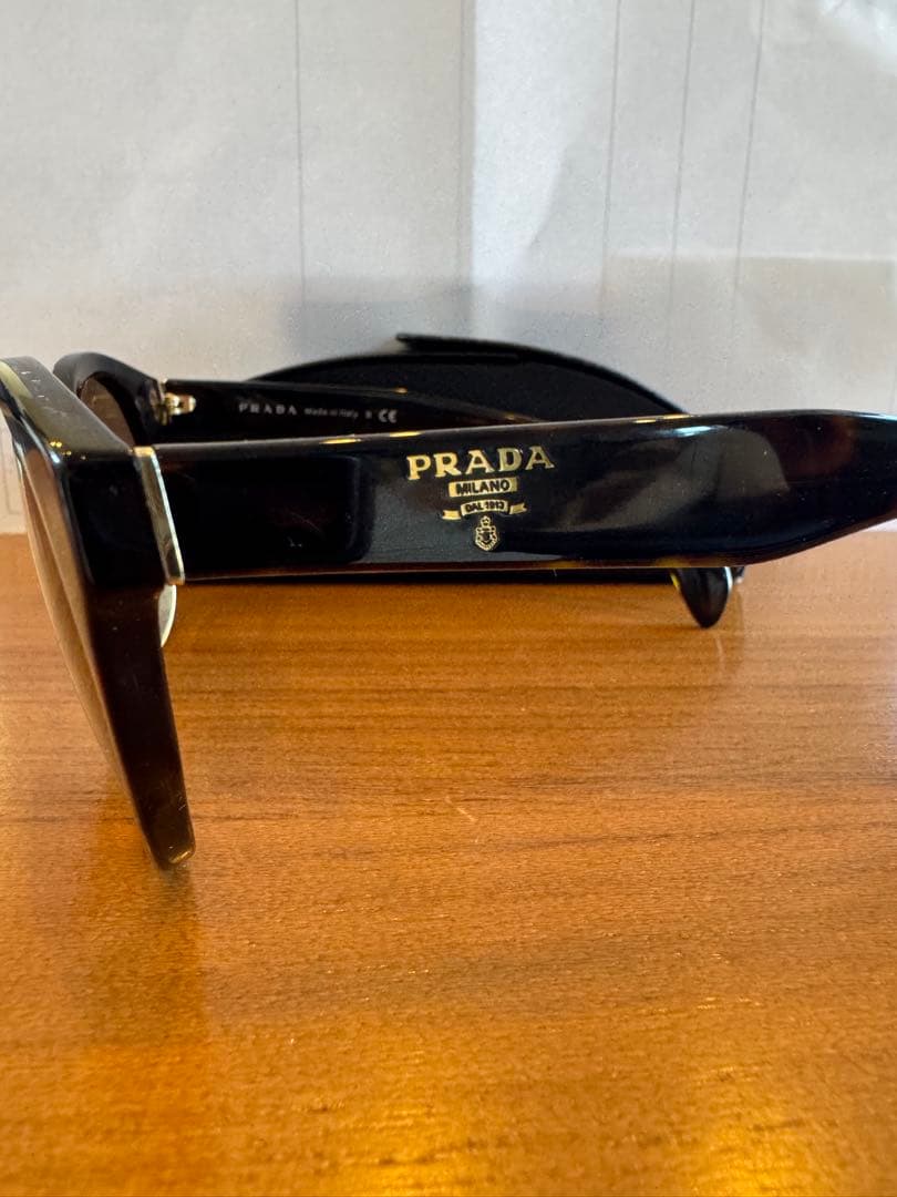 b*h様 【美品】PRADA プラダ サングラス