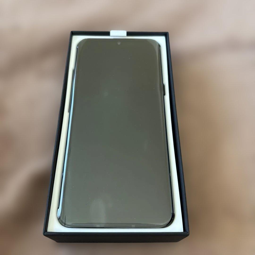 docomo V60 ThinQ L-51A デュアルスクリーン付 新品未使用