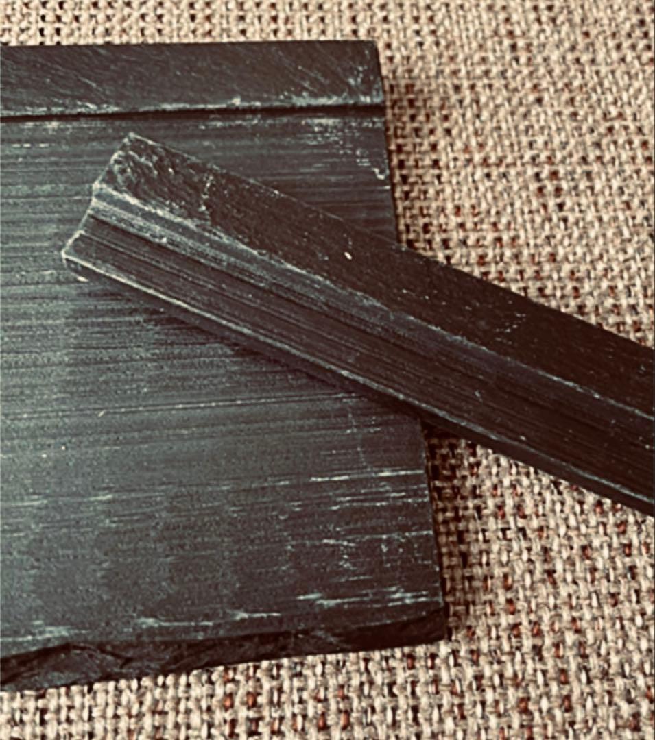 【未使用】まとめ売り＊リビングモチーフ＊天然黒石角皿・箸置き・コースター４セット