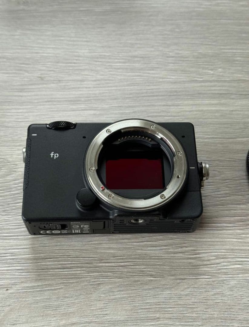 カ*ズ様 SIGMA fp 本体