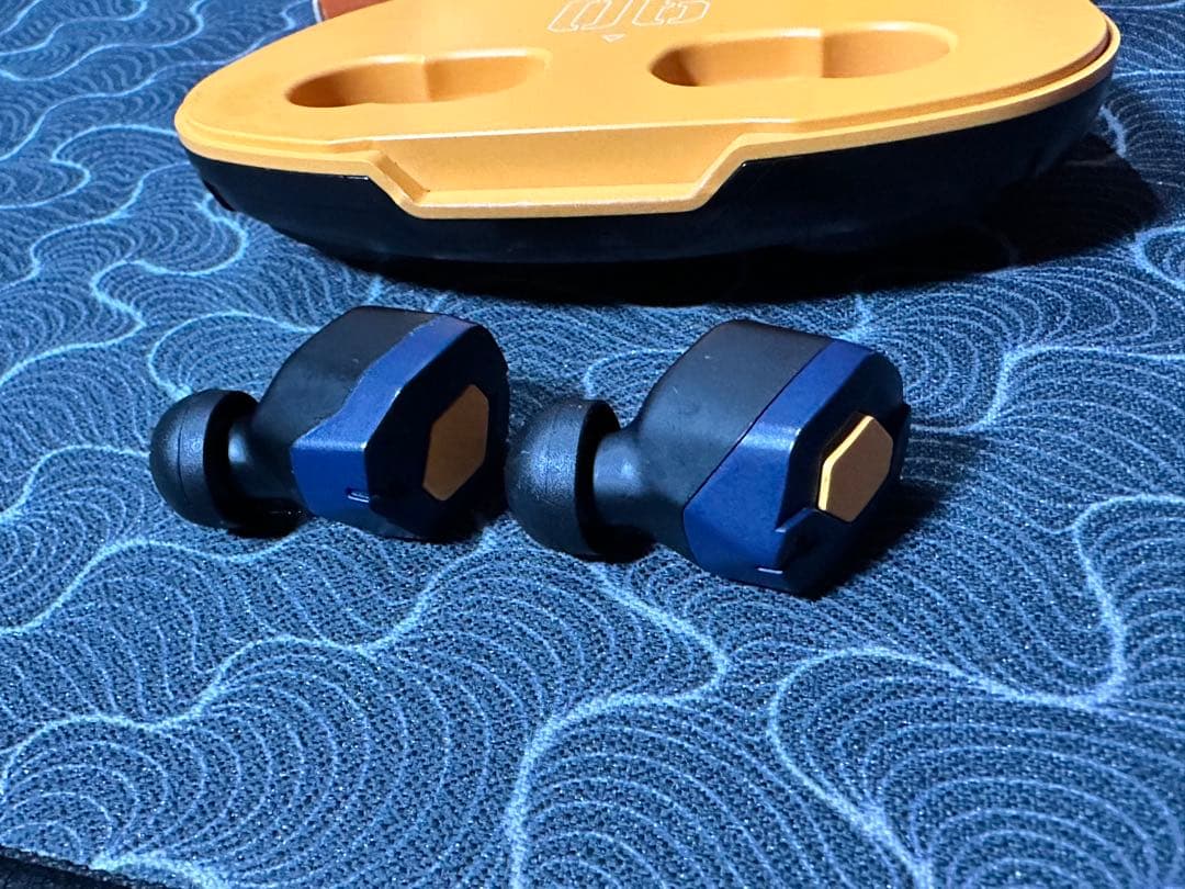 【希少】final EVATW06 ワイヤレスイヤホン エヴァンゲリオン