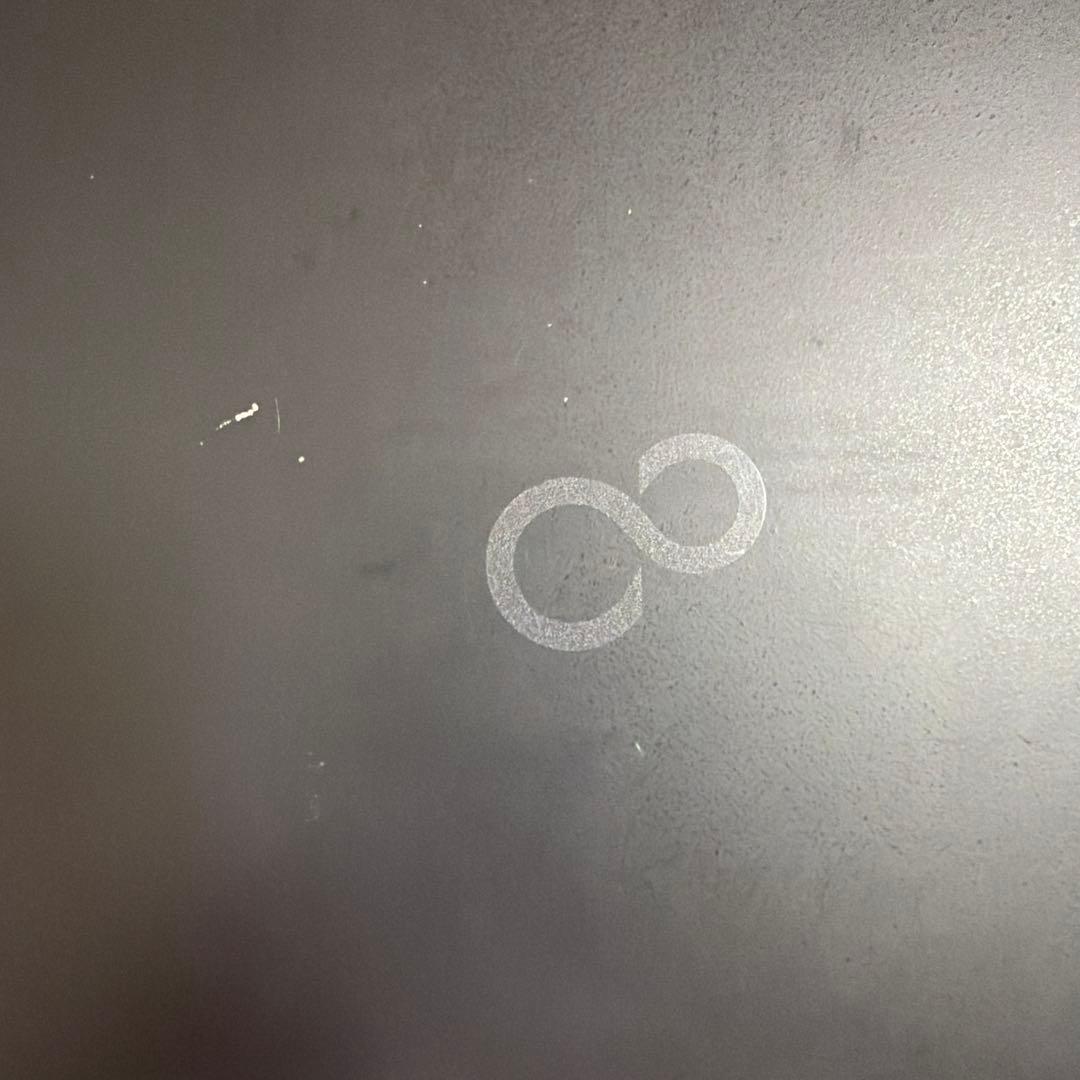 52【Office付！】FUJITSU LIFEBOOK U939/A i5