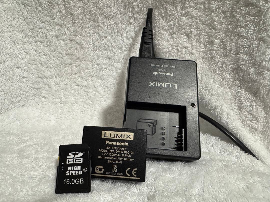 Panasonic LUMIX DMC-G6H + 14-140mmレンズキット