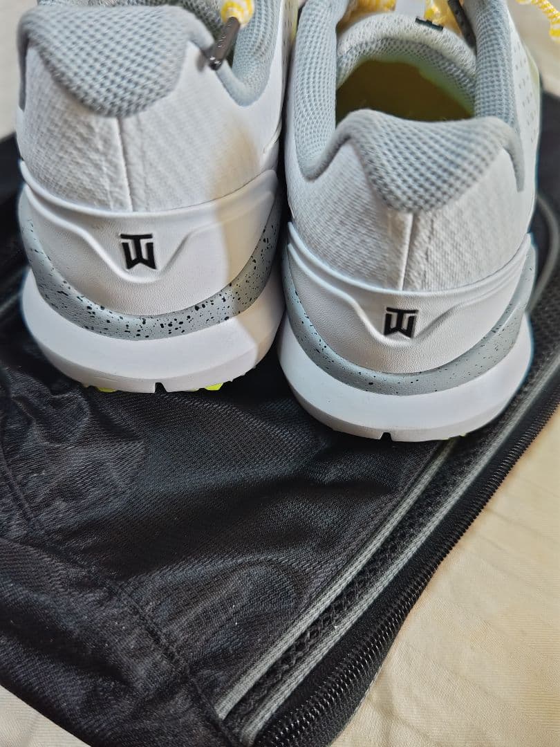 ナイキ ゴルフシューズ タイガーモデル