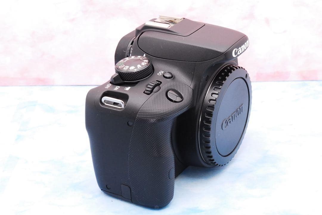 Canon Kiss X7☆一眼レフカメラ☆S数少☆豪華Wレンズ☆軽量＆小型