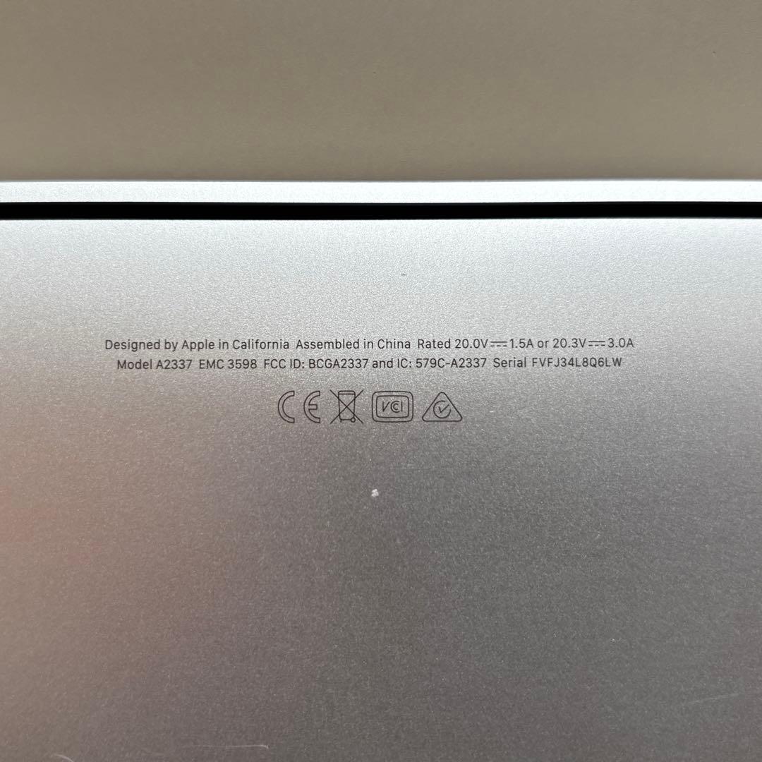 MacBook Air M1 メモリ8GB / 512GB