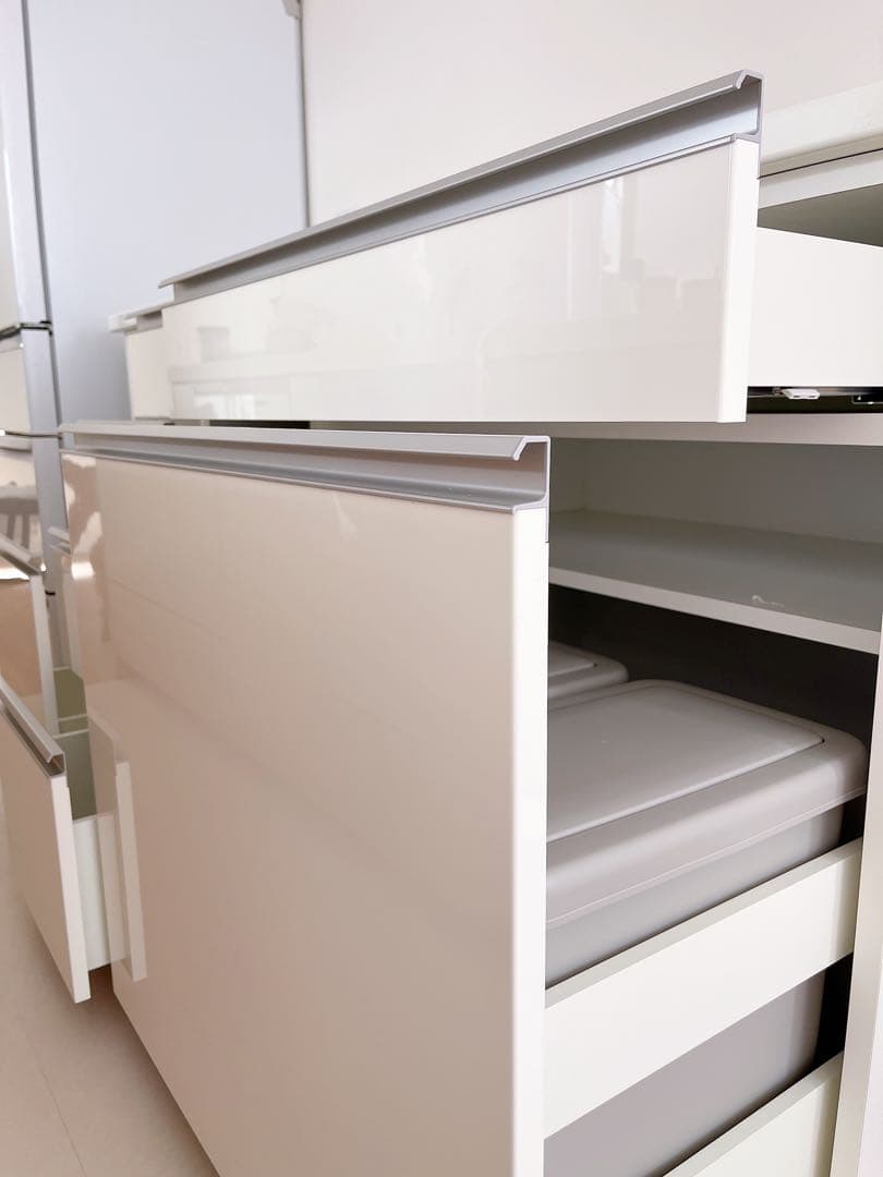 【新品未使用】18万円購入のニトリチェルシー・キッチンカウンター食器棚