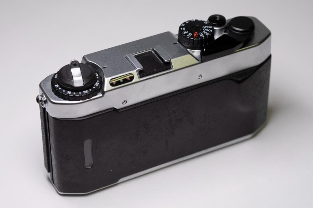 フィルムカメラ Cosina 107-SW (Rare Bessa-L Model)