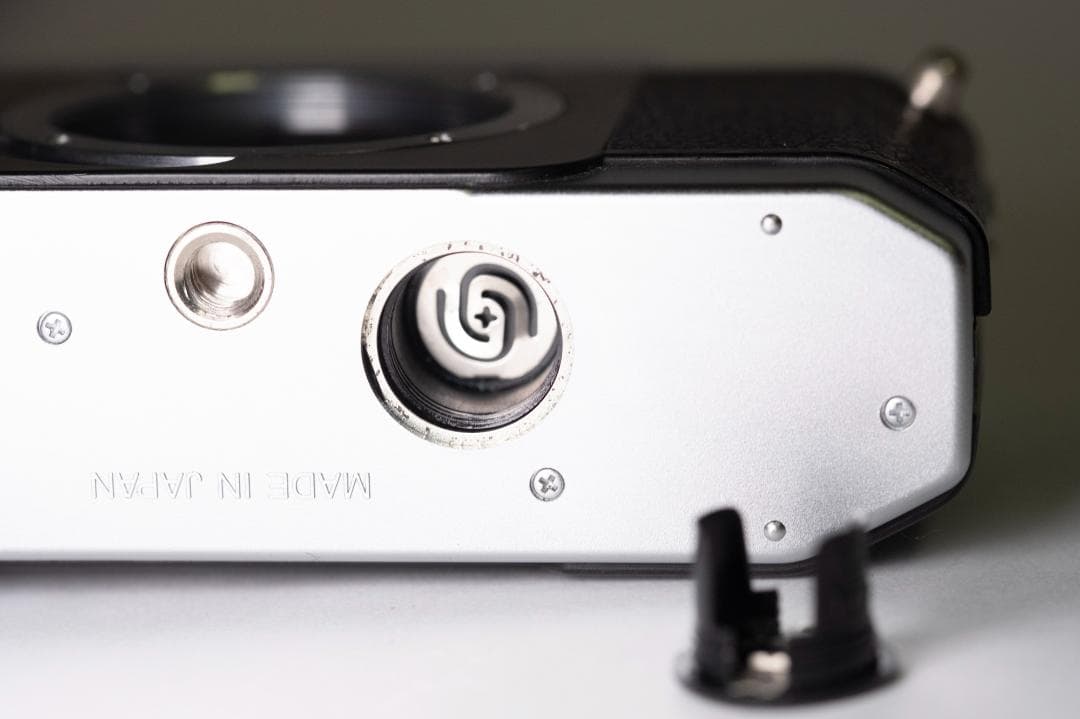 フィルムカメラ Cosina 107-SW (Rare Bessa-L Model)