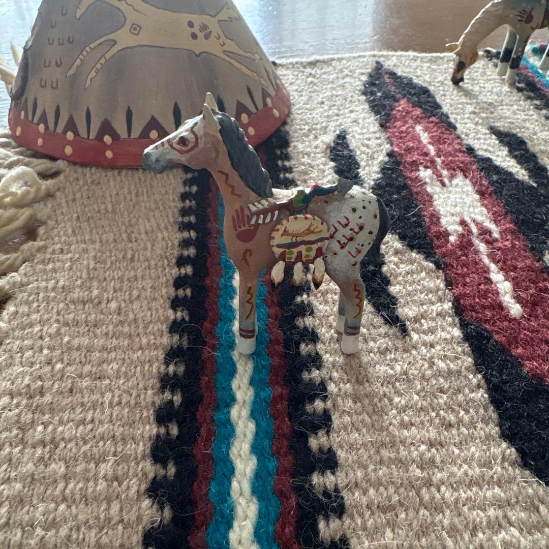 Robert Shieldsネイティブアメリカン置物