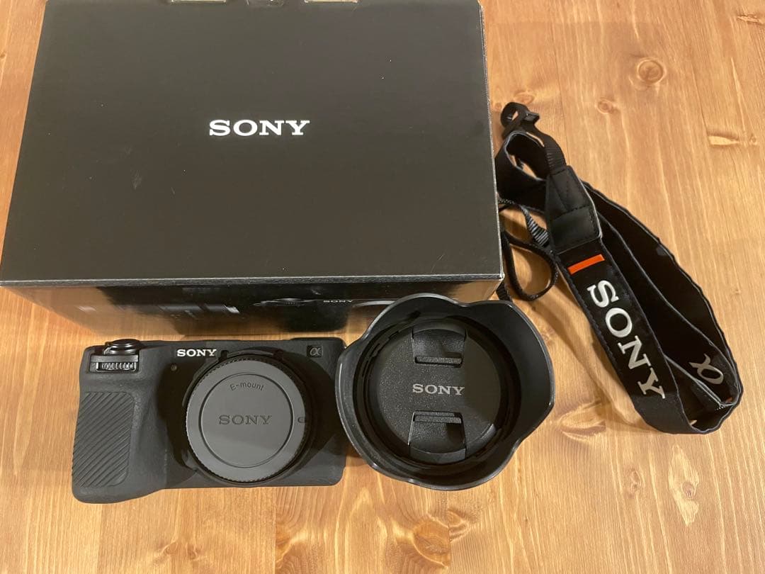 SONY α6700 ミラーレスカメラ　レンズ付18-135mm