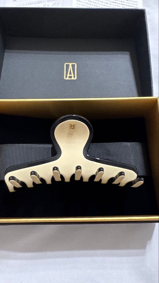 ALEXANDRE DE PARIS リズレ