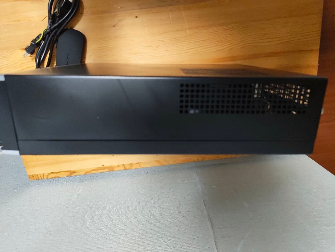 スリムタワー自作pc Win11 8世代i3 8gb SSD256GB