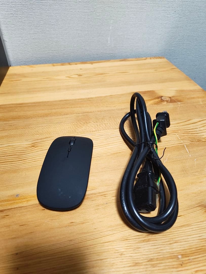 スリムタワー自作pc Win11 8世代i3 8gb SSD256GB