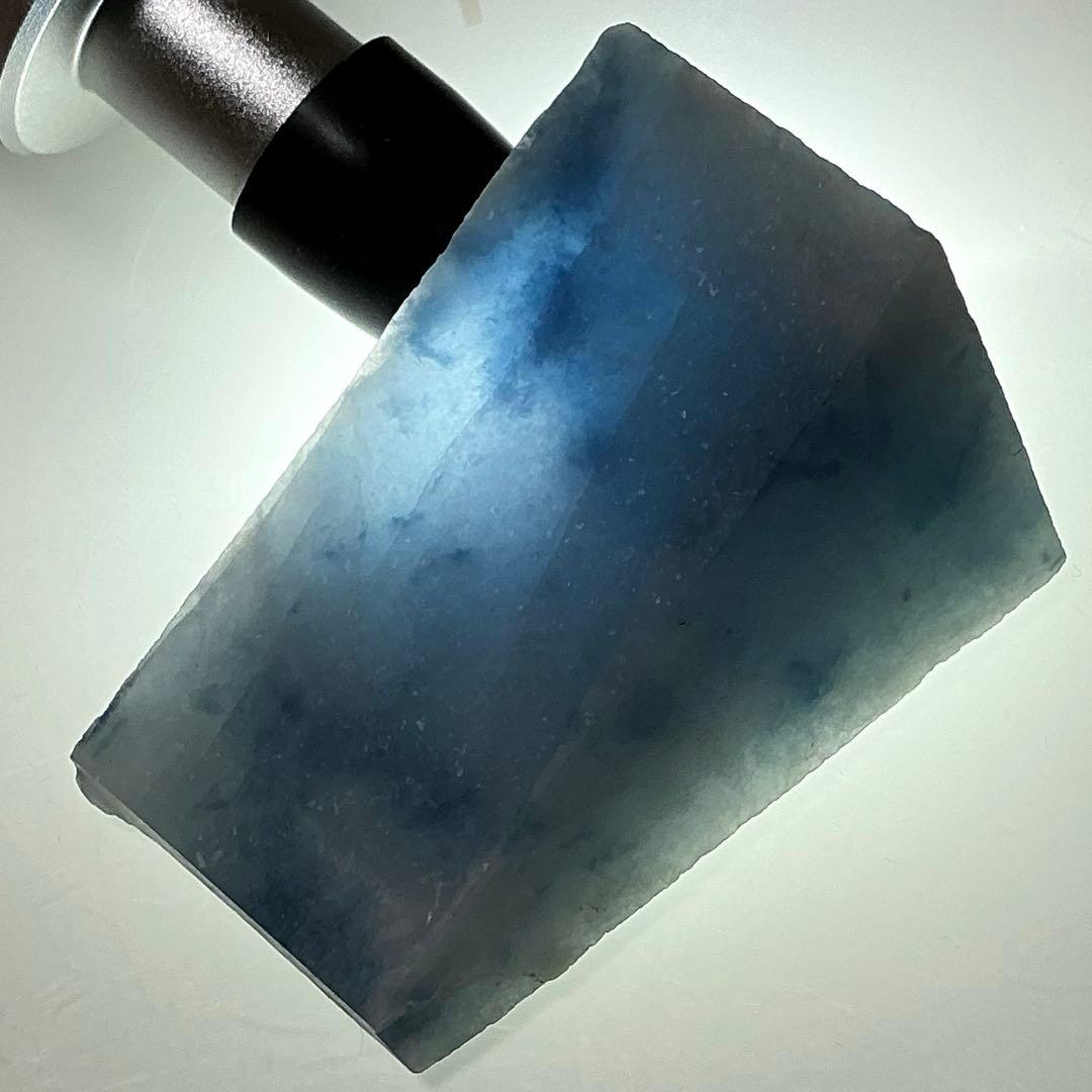 コン沢翡翠　マニア向け究極のカット原石（135）