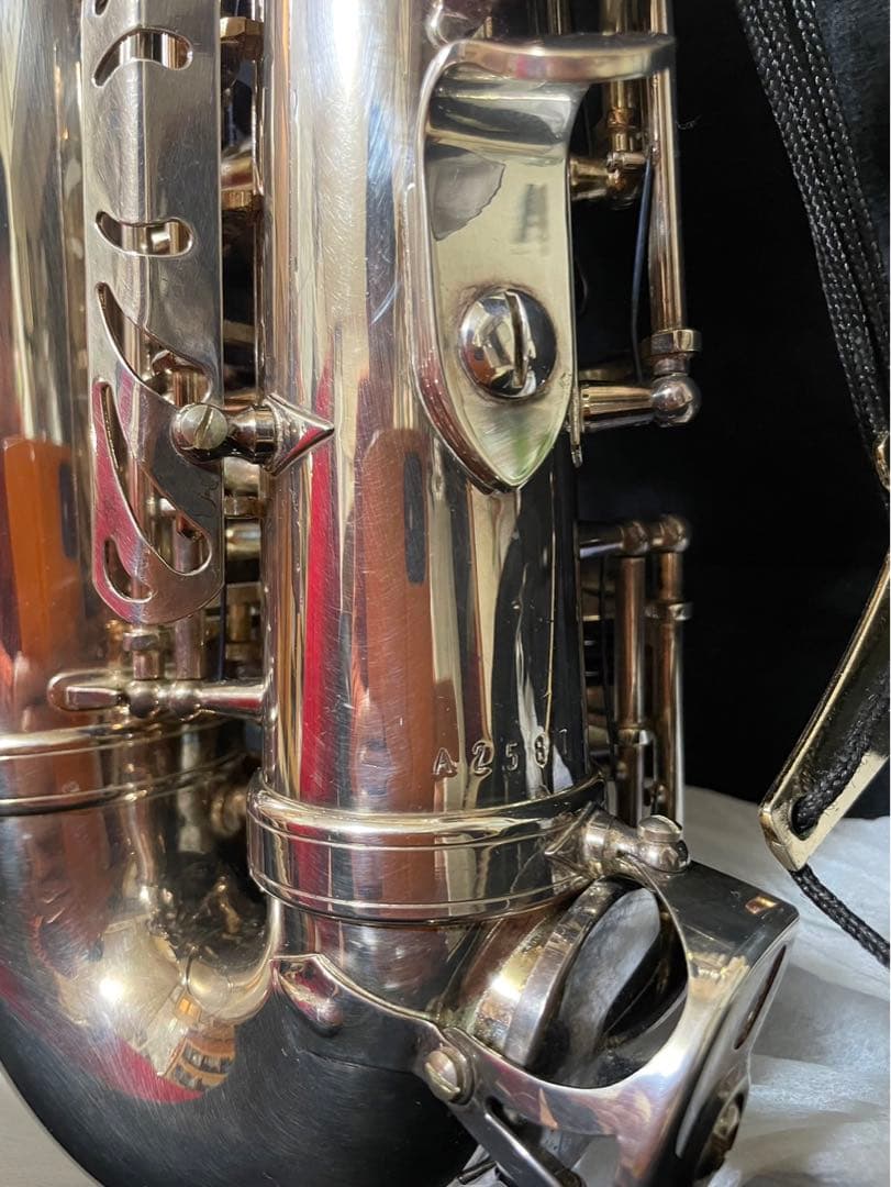 アルトサックス／ケ一ス付き