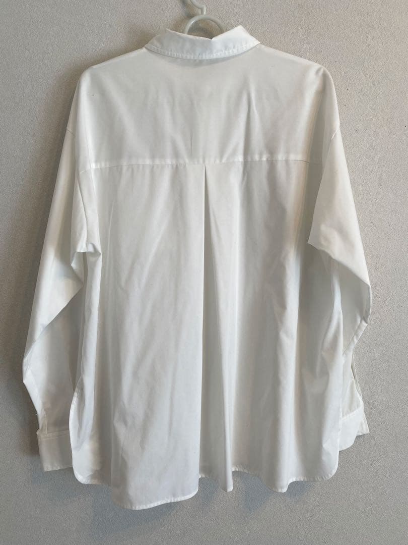 regleam リグリーム ワンポイントビッグシャツ　ホワイト×ネイビー刺繍