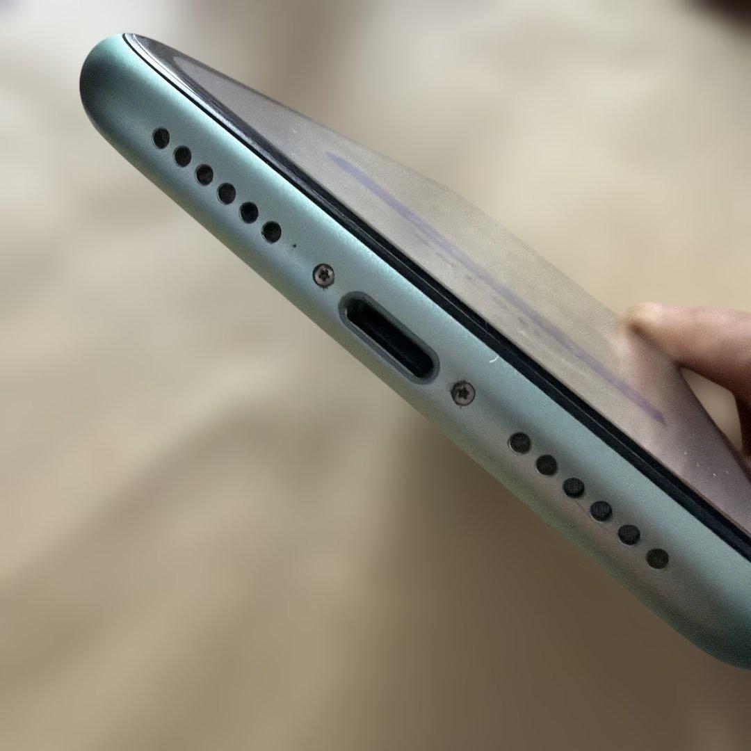 美品　iPhone11 128GB グリーン