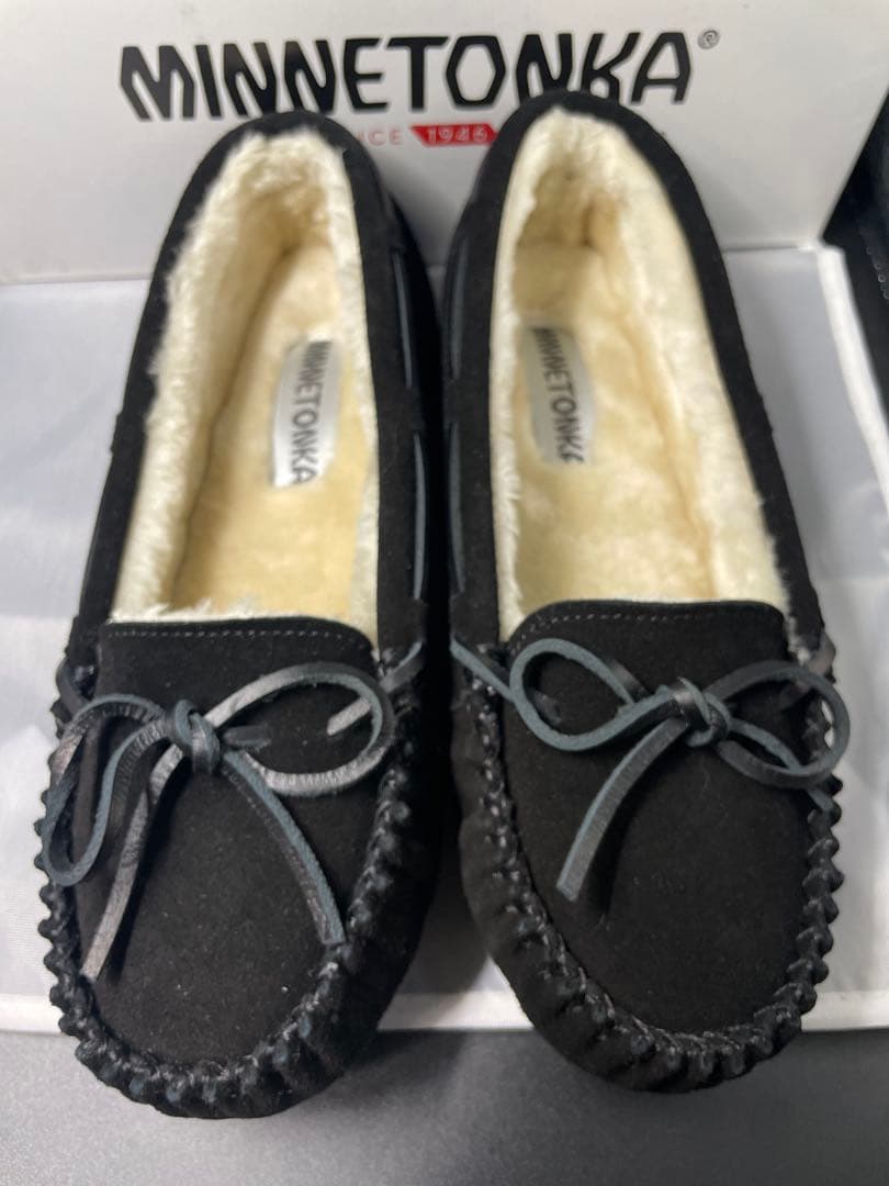 セット売り25cmミネトンカ キャリー ブラック＋セライズ　スリッポン