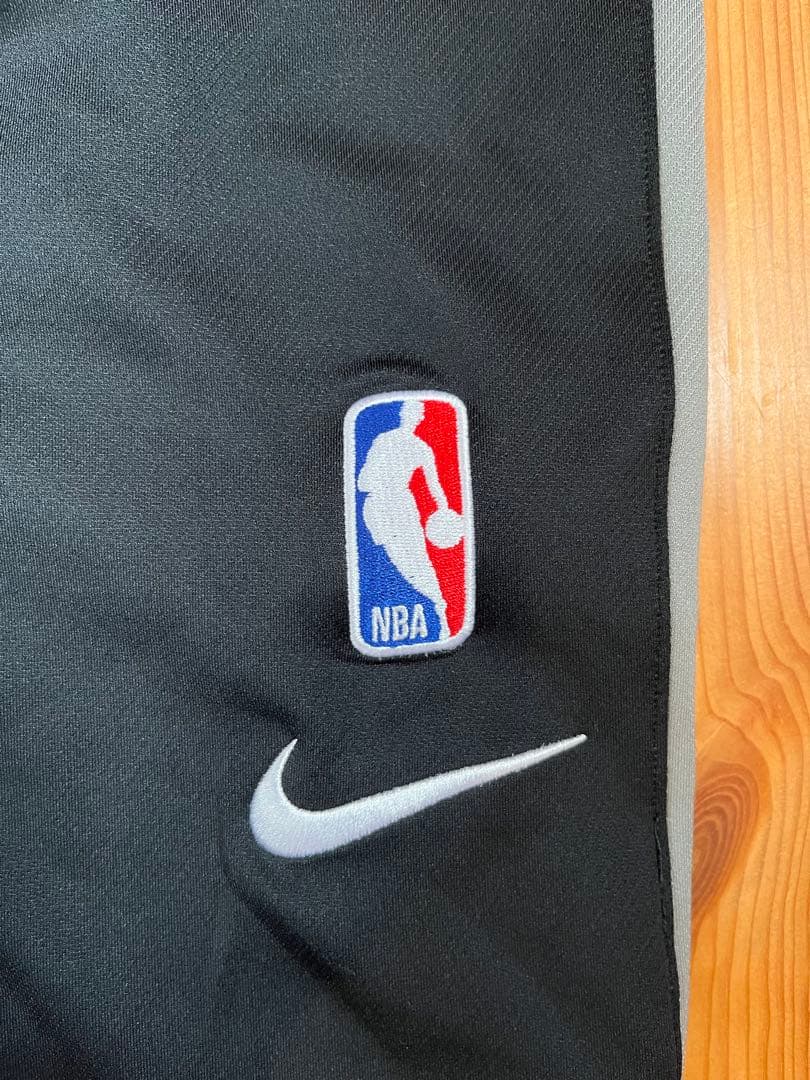 み*8様 Nike Brooklyn Nets トレーニングパンツ ブラック