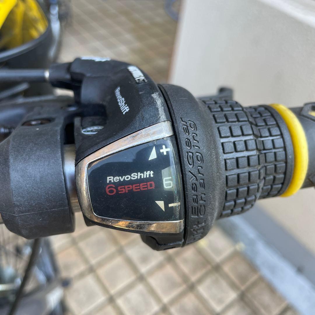 小学生3年生以上　キッズ用自転車 ブラックシルバー 6速ギア付　手渡希望