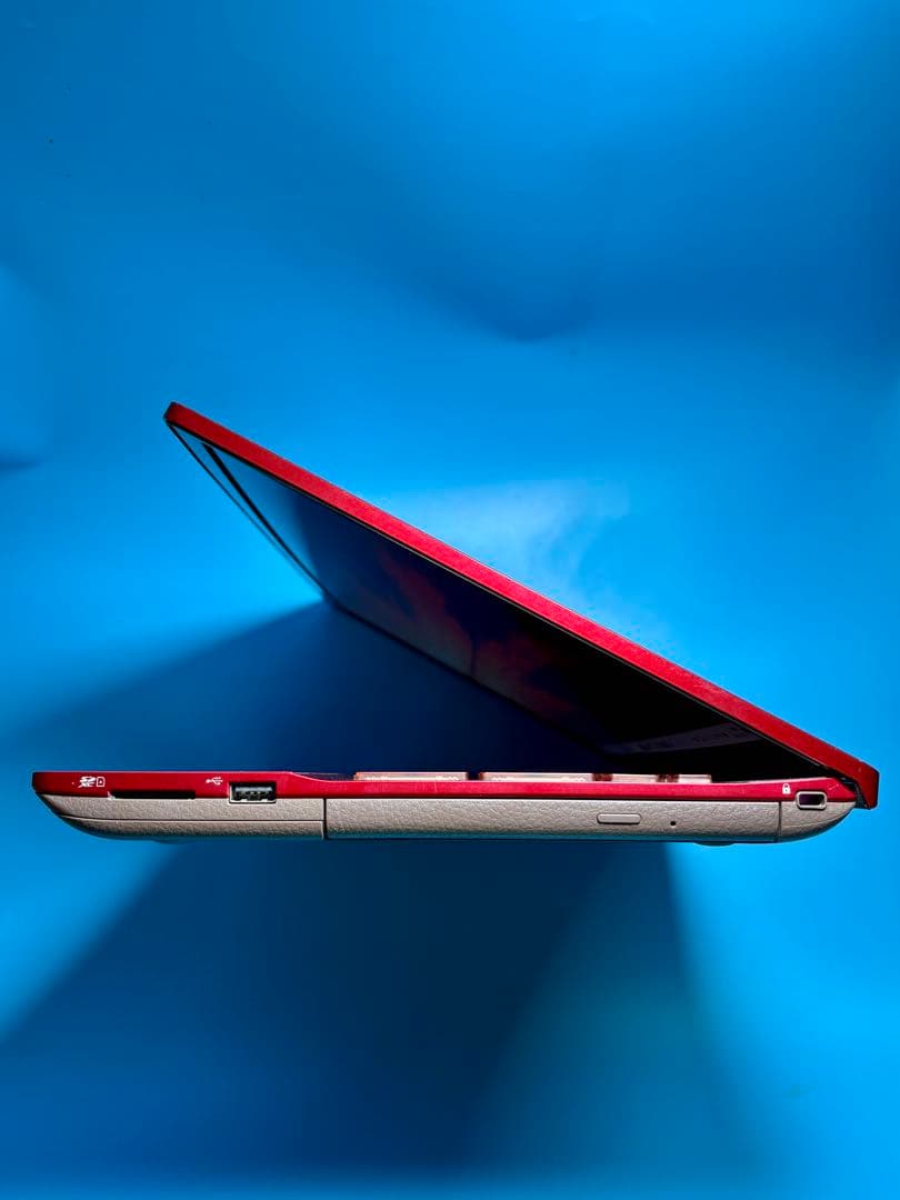 富士通 LIFEBOOK AH53/B3 i7 8550U SSD 2TB