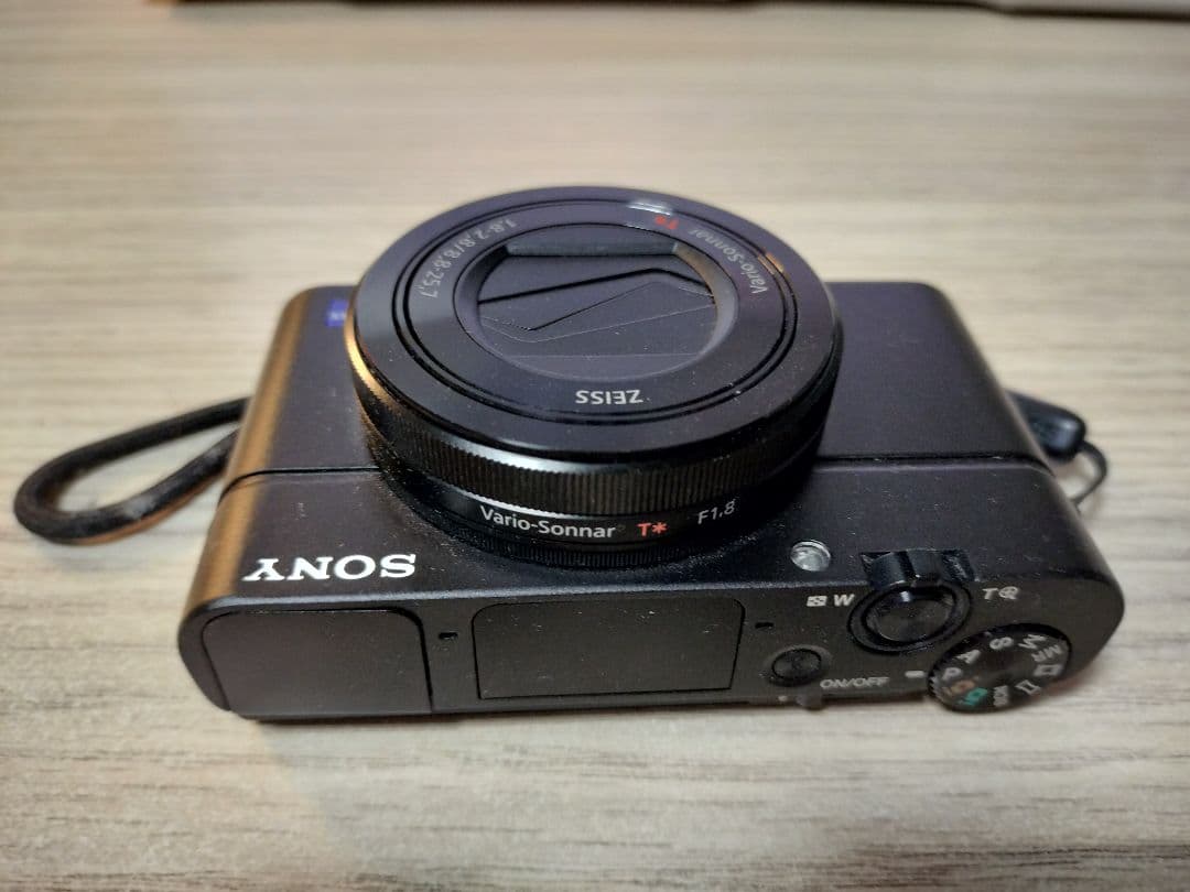 デジタルカメラ SONY Cyber-shot RX100III(DSC-RX100M3)