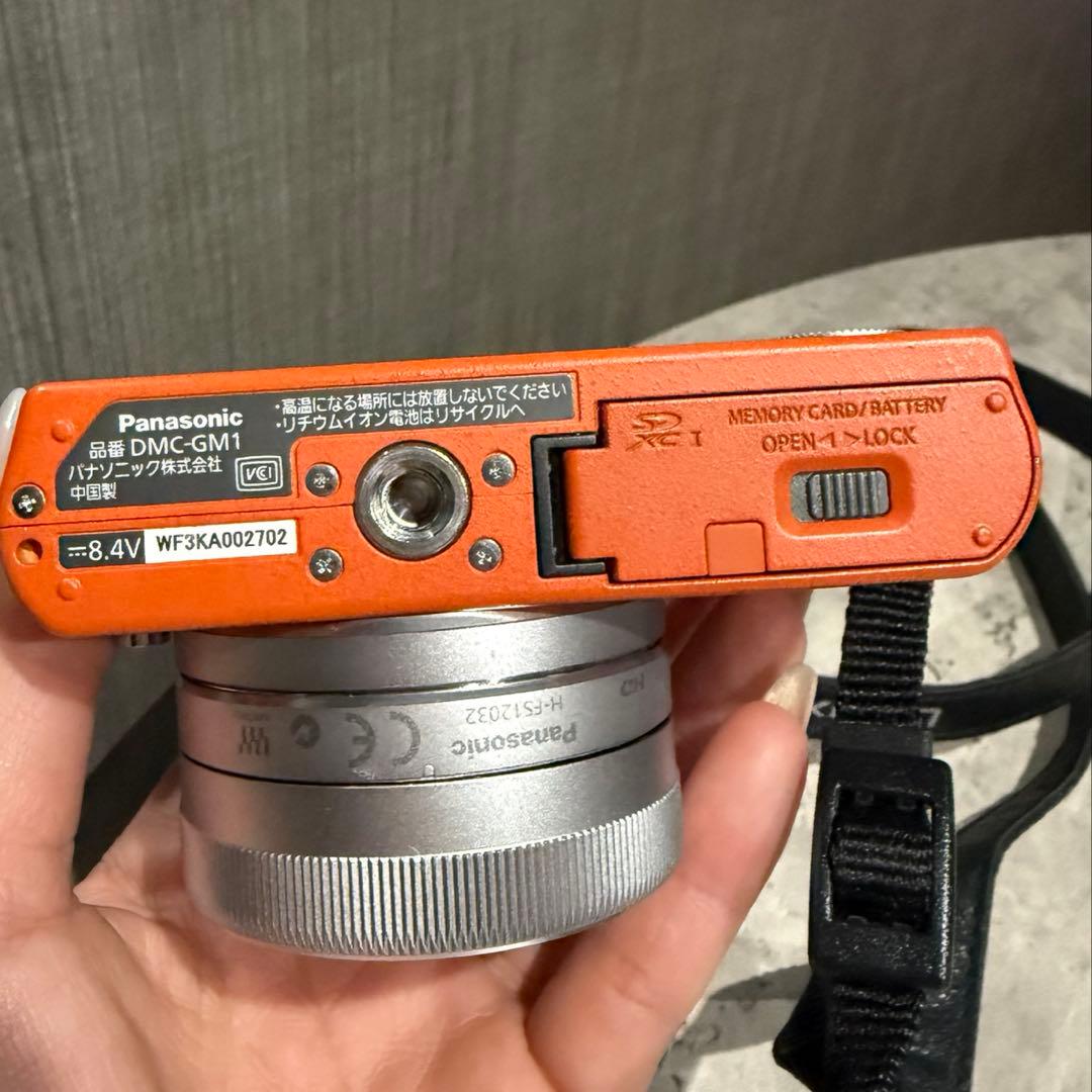 超美品Panasonic LUMIX G オレンジ 12-32mm